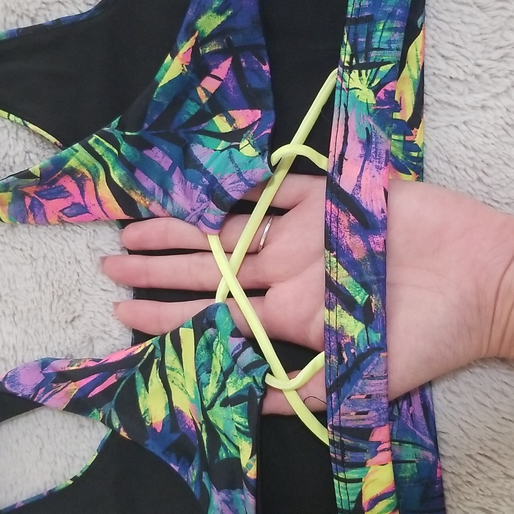 NWT Inspired Hearts Sports Bra - Picture 5 of 5